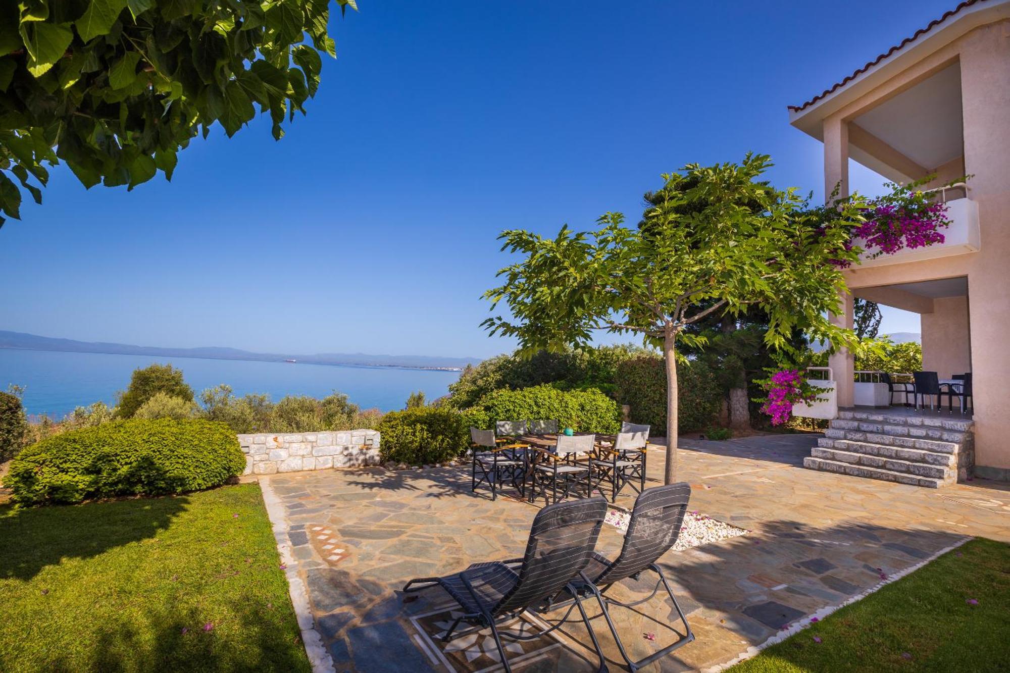 Messinian Blue Seaside Villa Kalamata Dış mekan fotoğraf