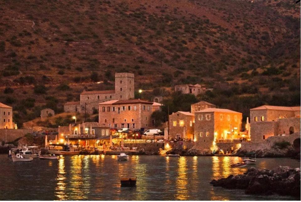 Messinian Blue Seaside Villa Kalamata Dış mekan fotoğraf