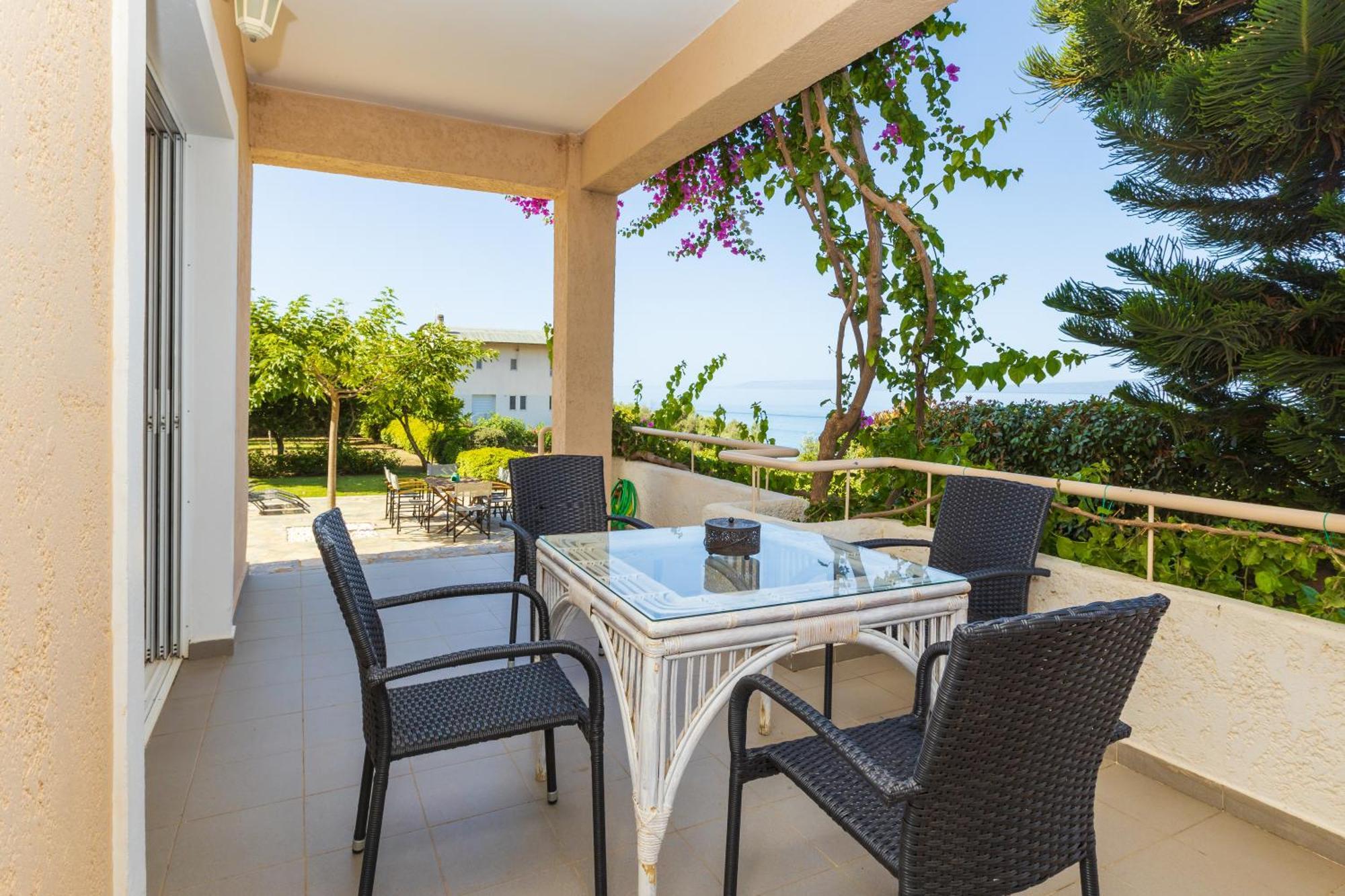 Messinian Blue Seaside Villa Kalamata Dış mekan fotoğraf