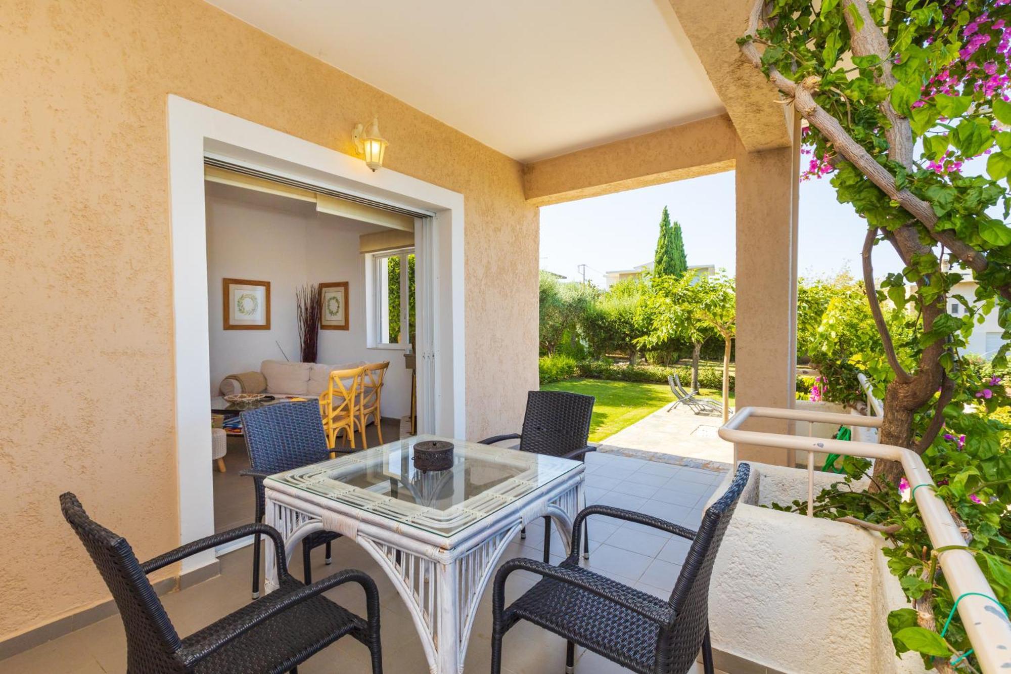 Messinian Blue Seaside Villa Kalamata Dış mekan fotoğraf