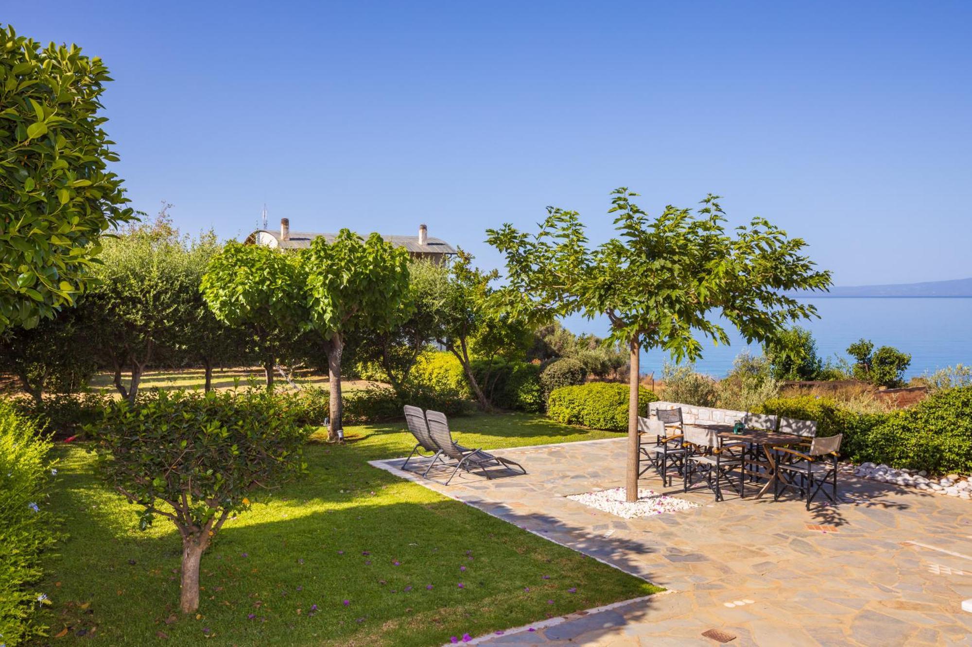 Messinian Blue Seaside Villa Kalamata Dış mekan fotoğraf
