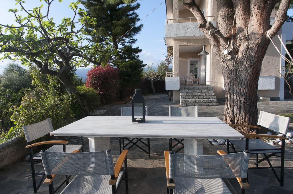 Messinian Blue Seaside Villa Kalamata Dış mekan fotoğraf