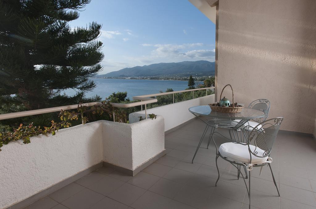 Messinian Blue Seaside Villa Kalamata Dış mekan fotoğraf