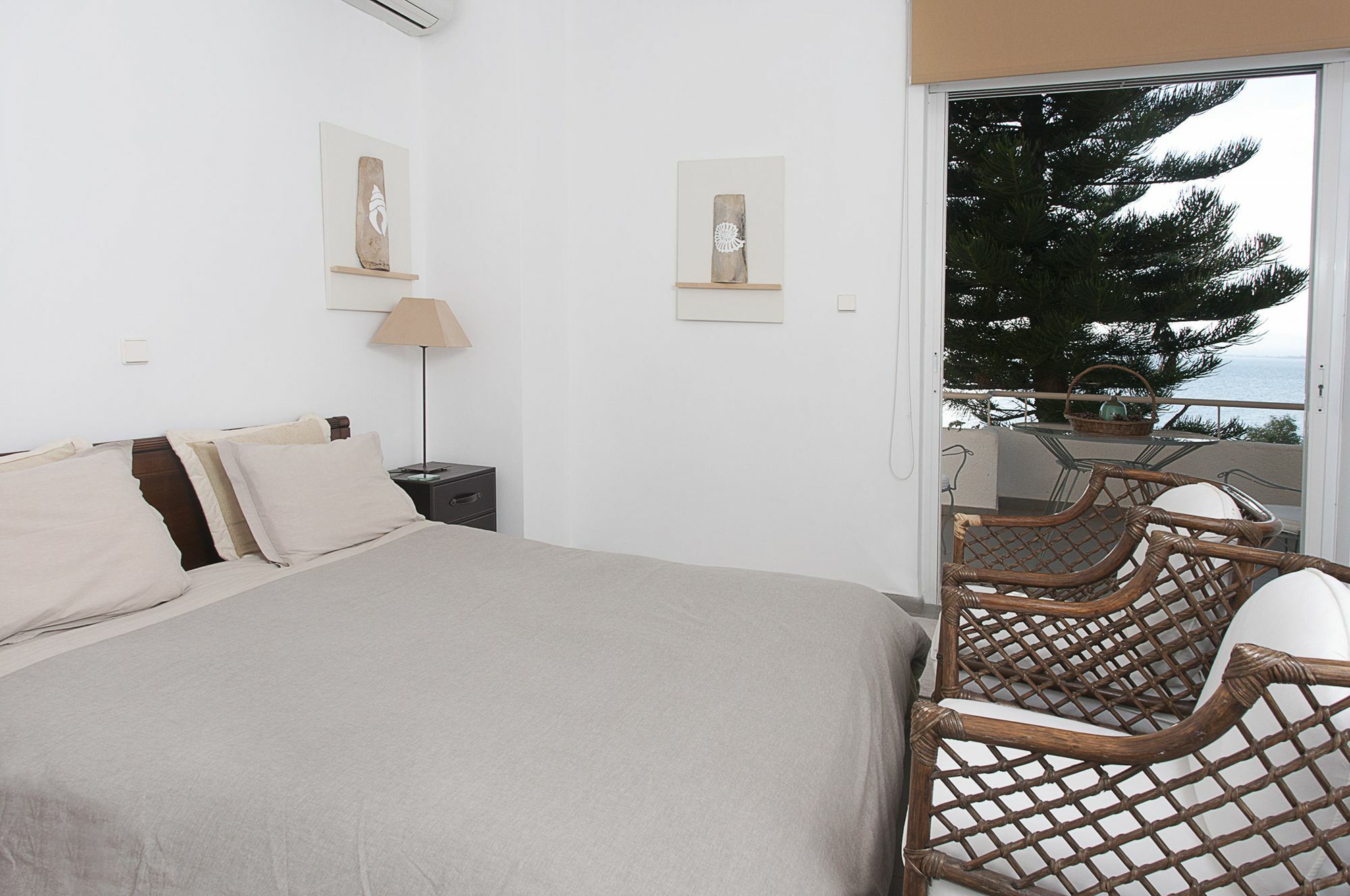 Messinian Blue Seaside Villa Kalamata Dış mekan fotoğraf