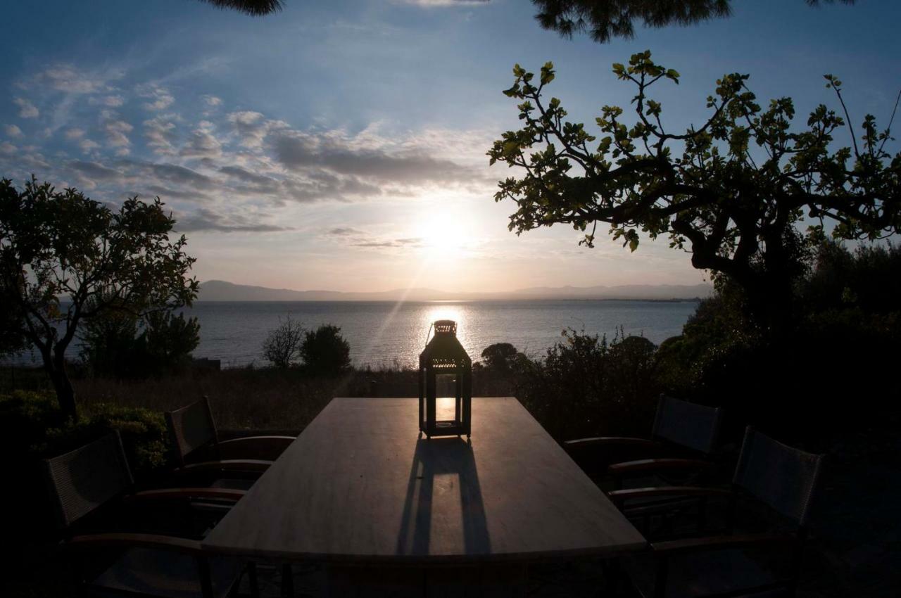Messinian Blue Seaside Villa Kalamata Dış mekan fotoğraf